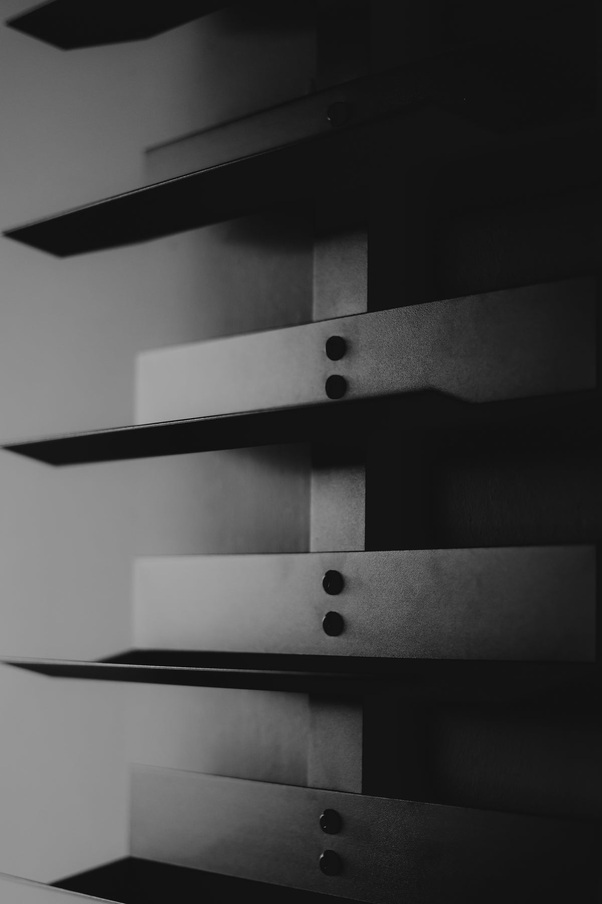 Wine Rack Spine 14 Bottle | Base to Base Cradle Display Black